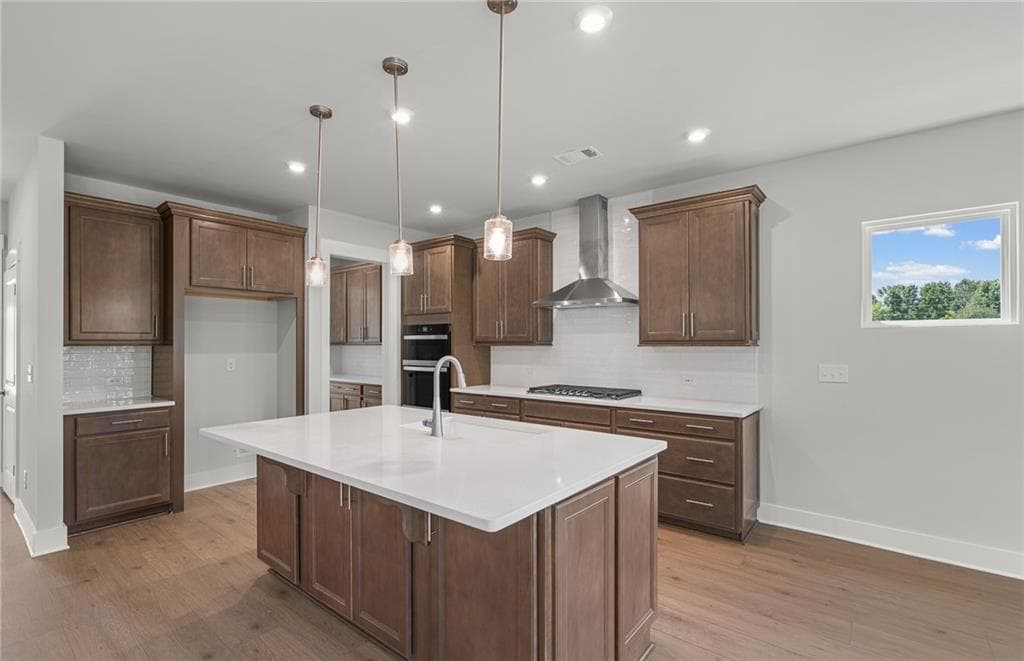 5 bedroom, 4 bathroom, 2,869 sq ft single family residence for sale at 235 Lucas Court, Jefferson, GA 30549 — photo 3