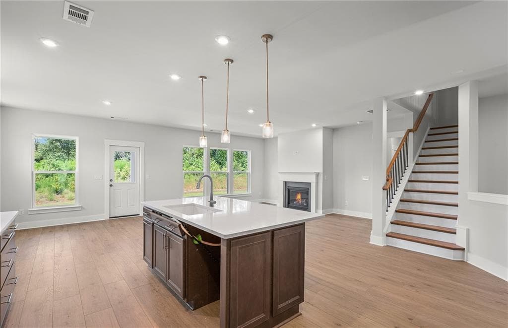 5 bedroom, 4 bathroom, 2,869 sq ft single family residence for sale at 235 Lucas Court, Jefferson, GA 30549 — photo 5