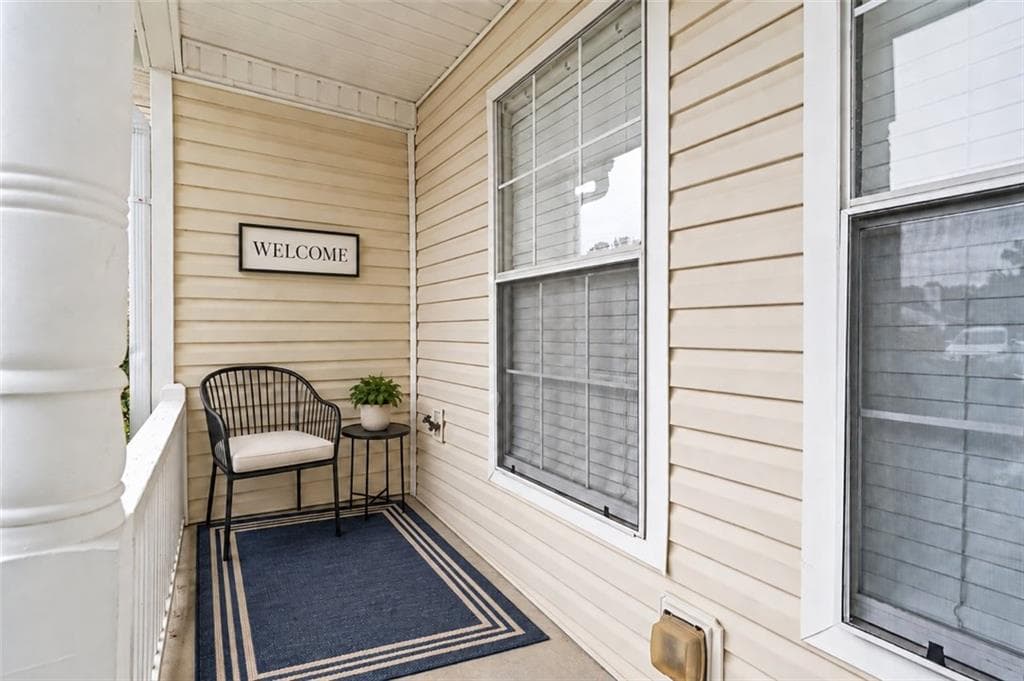 2 bedroom, 2 bathroom, 1,032 sq ft townhouse for sale at 5955 Sherwood Trace, Lithonia, GA 30038 — photo 3