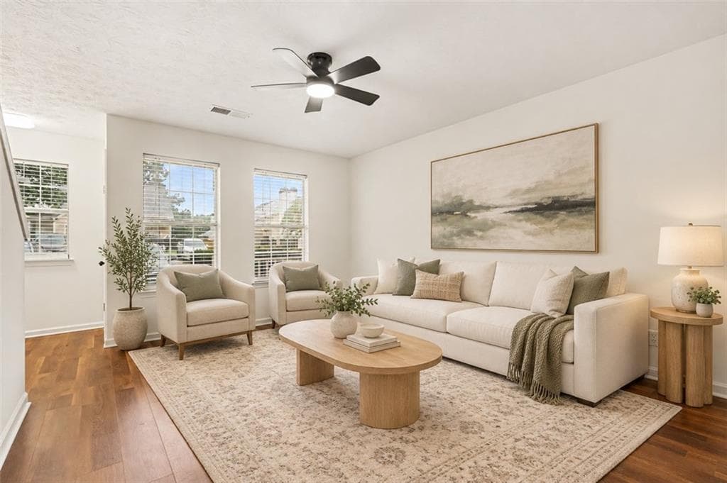 2 bedroom, 2 bathroom, 1,032 sq ft townhouse for sale at 5955 Sherwood Trace, Lithonia, GA 30038 — photo 4