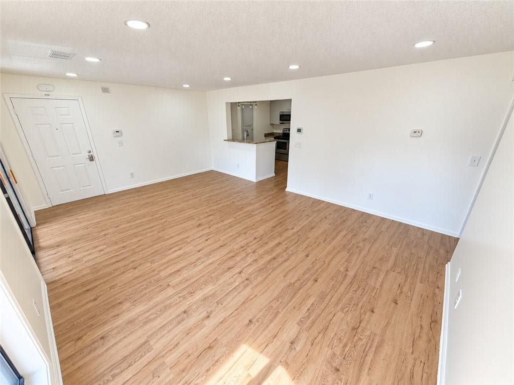 2 bedroom, 2 bathroom, 1,060 sq ft condominium for sale at 2657 Lenox Road P-213, Atlanta, GA 30324 — photo 10