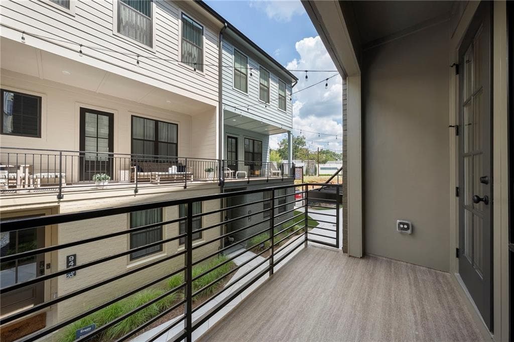 2 bedroom, 3 bathroom, 1,470 sq ft condominium for sale at 926 Hughley Circle 1, Atlanta, GA 30316 — photo 4