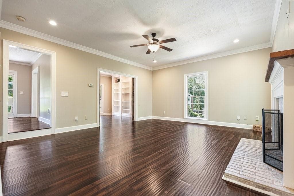4 bedroom, 3 bathroom, 2,868 sq ft single family residence under contract at 1330 Willow Tree Drive, Woodstock, GA 30188 — photo 9