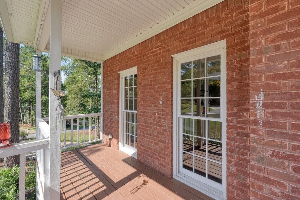 4 bedroom, 3 bathroom, 2,868 sq ft single family residence under contract at 1330 Willow Tree Drive, Woodstock, GA 30188 — photo 8
