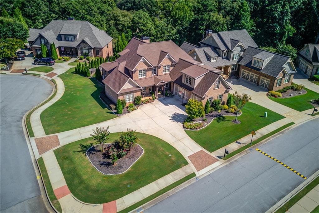 6 bedroom, 5 bathroom, 4,784 sq ft single family residence under contract at 109 Slate Drive, Buford, GA 30518 — photo 4