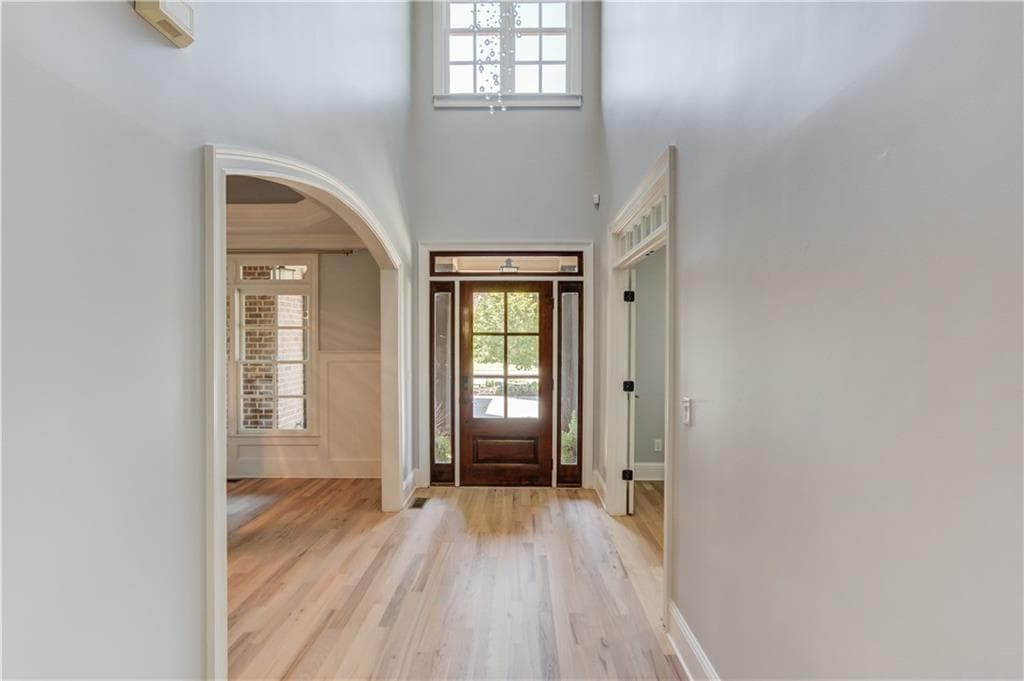 6 bedroom, 5 bathroom, 4,784 sq ft single family residence under contract at 109 Slate Drive, Buford, GA 30518 — photo 9