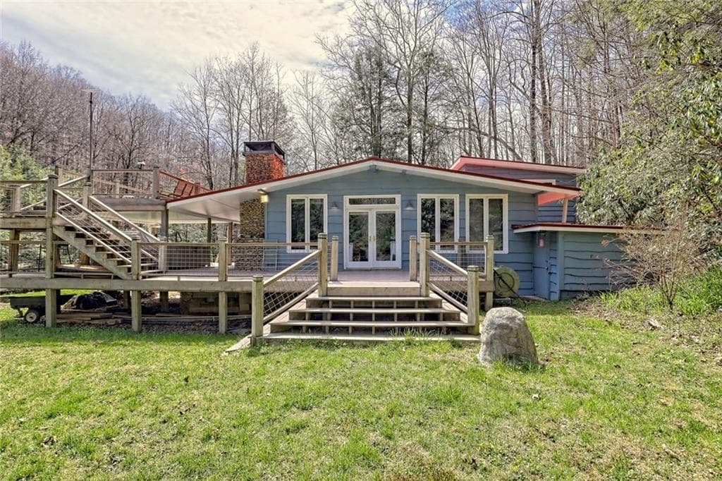 3 bedroom, 4 bathroom, 1,648 sq ft single family residence for sale at 2960 Tate City, Other-North Carolina, NC 28904 — photo 1 of 74