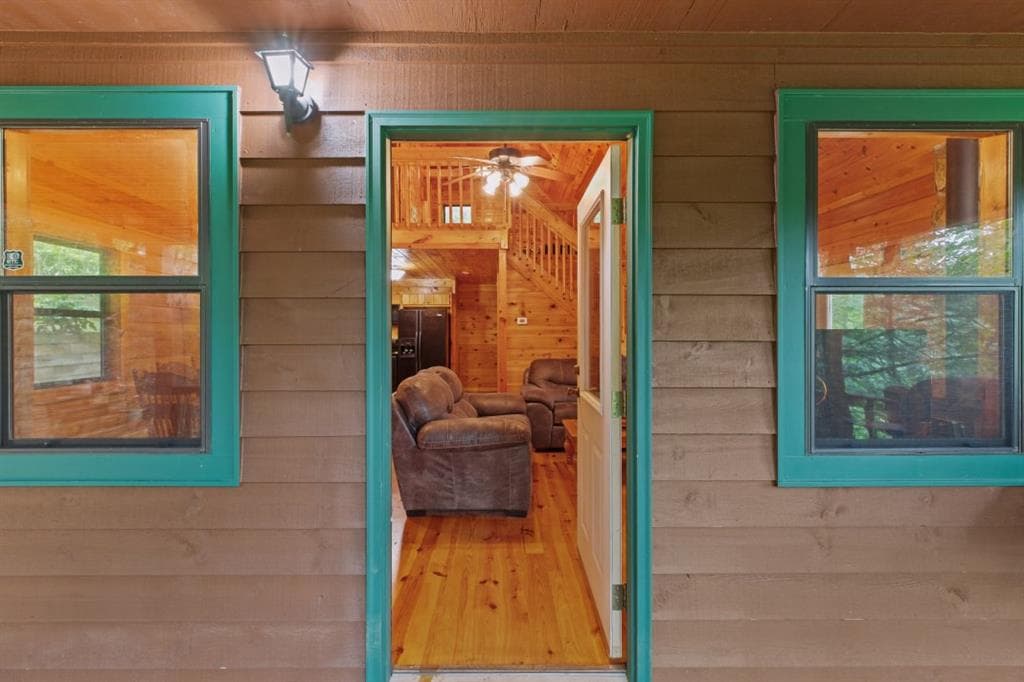2 bedroom, 3 bathroom, 2,040 sq ft single family residence for sale at 795 Fugue Drive, Ellijay, GA 30540 — photo 2