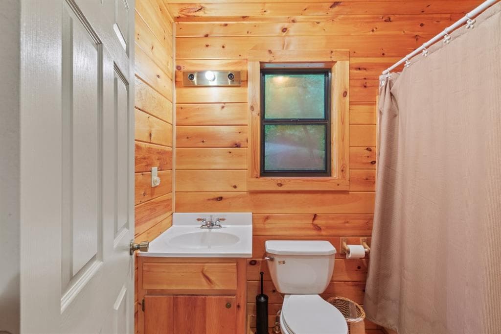 2 bedroom, 3 bathroom, 2,040 sq ft single family residence for sale at 795 Fugue Drive, Ellijay, GA 30540 — photo 10
