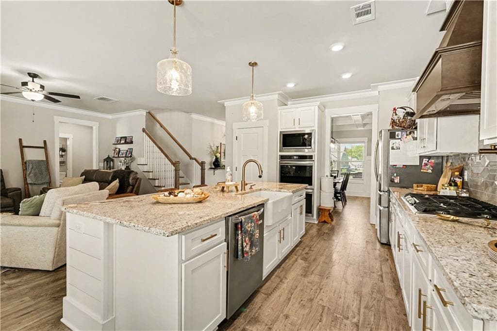 5 bedroom, 4 bathroom, 3,820 sq ft single family residence for sale at 2445 Waterside Drive, Monroe, GA 30655 — photo 8
