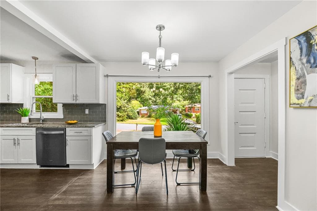 3 bedroom, 2 bathroom, 1,053 sq ft single family residence for sale at 1397 David Circle, Decatur, GA 30032 — photo 5