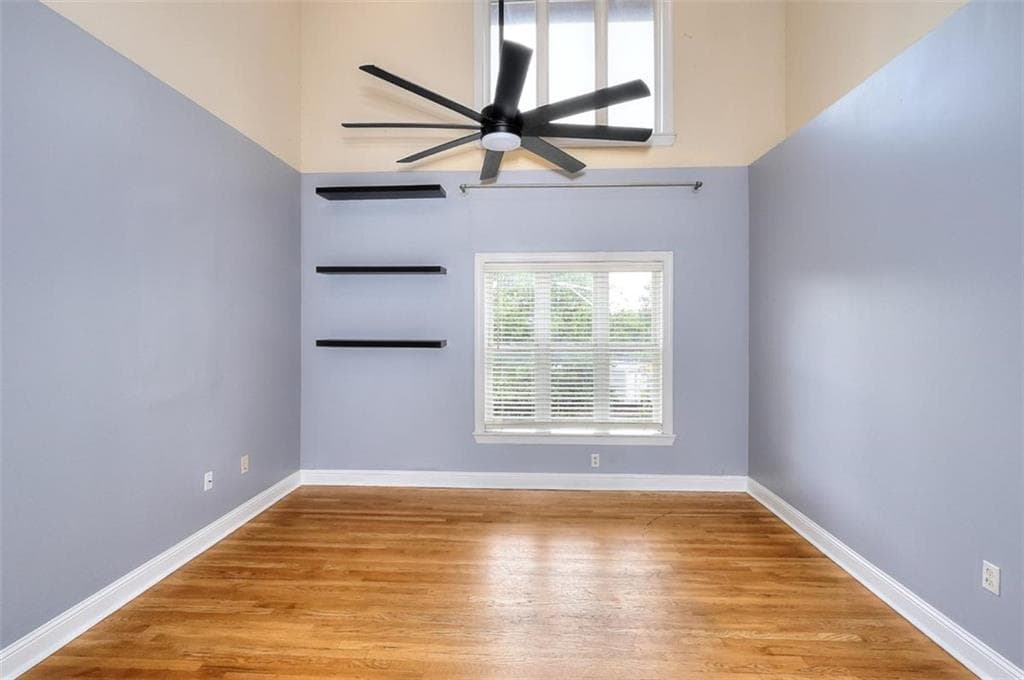 2 bedroom, 2 bathroom, 900 sq ft condominium for sale at 2465 Main Street 302, East Point, GA 30344 — photo 4