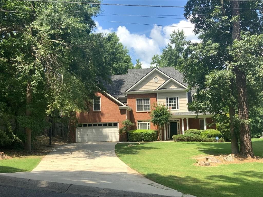 5 bedroom, 3 bathroom, 3,300 sq ft single family residence for rent at 1762 Shady Hill Road, Marietta, GA 30068 for $3,600 a month — photo 2