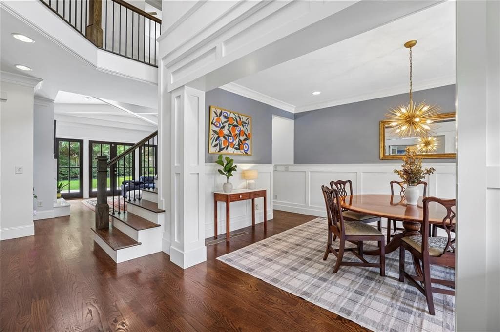 6 bedroom, 5 bathroom, 6,088 sq ft single family residence for sale at 630 Timm Valley Road, Atlanta, GA 30305 — photo 3