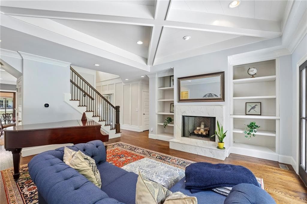 6 bedroom, 5 bathroom, 6,088 sq ft single family residence for sale at 630 Timm Valley Road, Atlanta, GA 30305 — photo 7