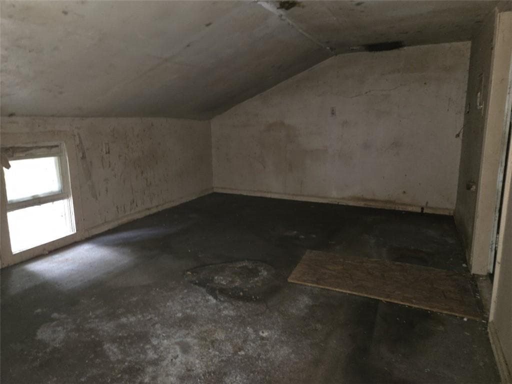 2 bedroom, 1 bathroom, 1,596 sq ft single family residence for sale at 1886 Charles Place, Atlanta, GA 30318 — photo 9