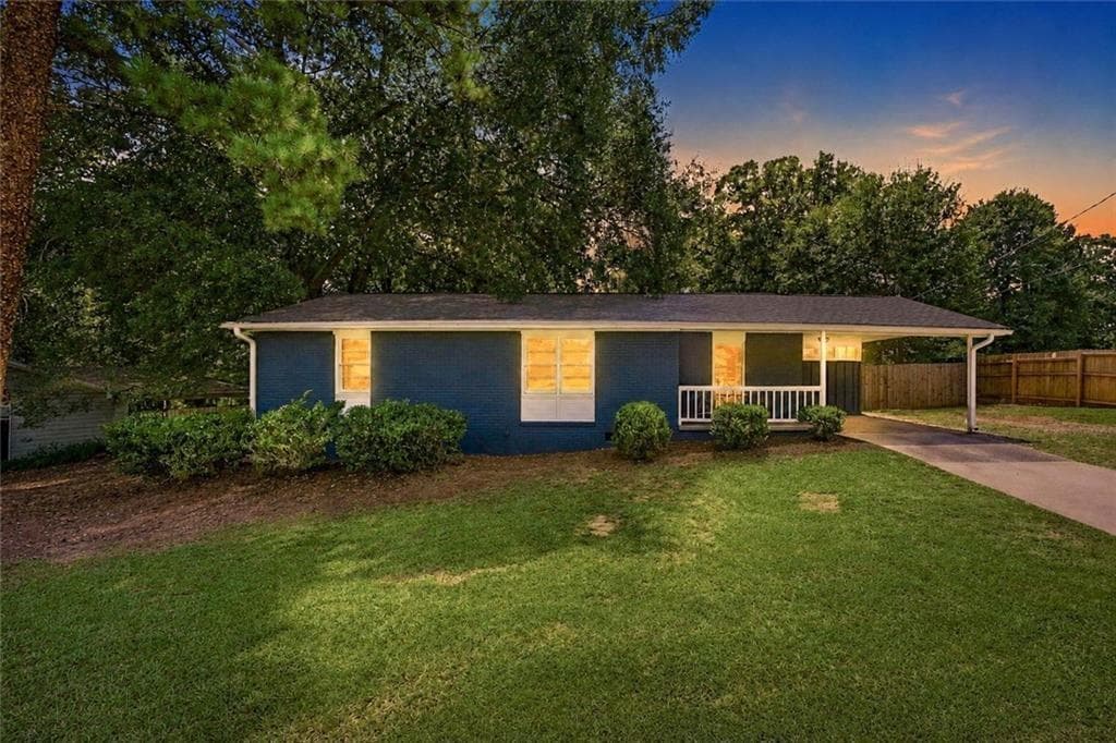 3 bedroom, 2 bathroom, 1,078 sq ft single family residence for sale at 239 Hurt Road, Smyrna, GA 30082 — photo 4