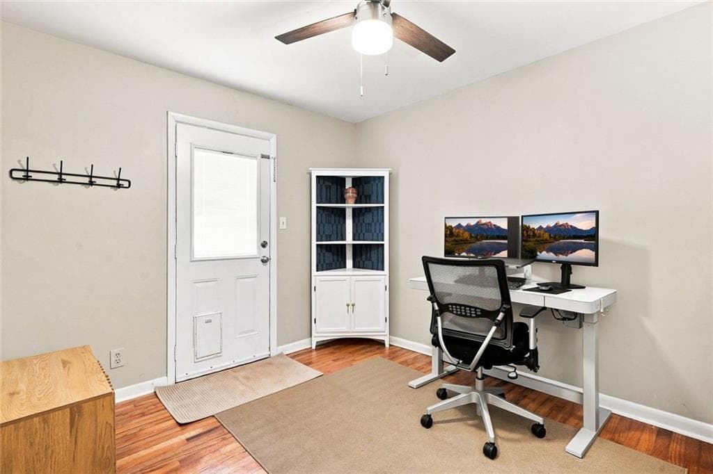 3 bedroom, 2 bathroom, 1,078 sq ft single family residence for sale at 239 Hurt Road, Smyrna, GA 30082 — photo 7