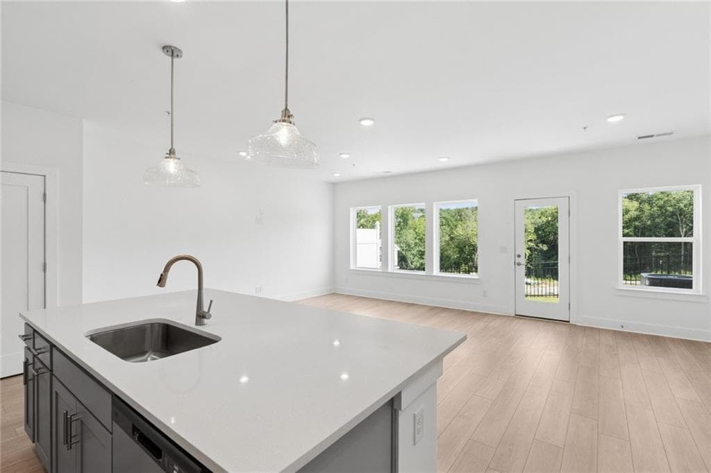 3 bedroom, 3 bathroom, 1,919 sq ft townhouse for sale at 226 Redbud Road, Canton, GA 30114 — photo 7