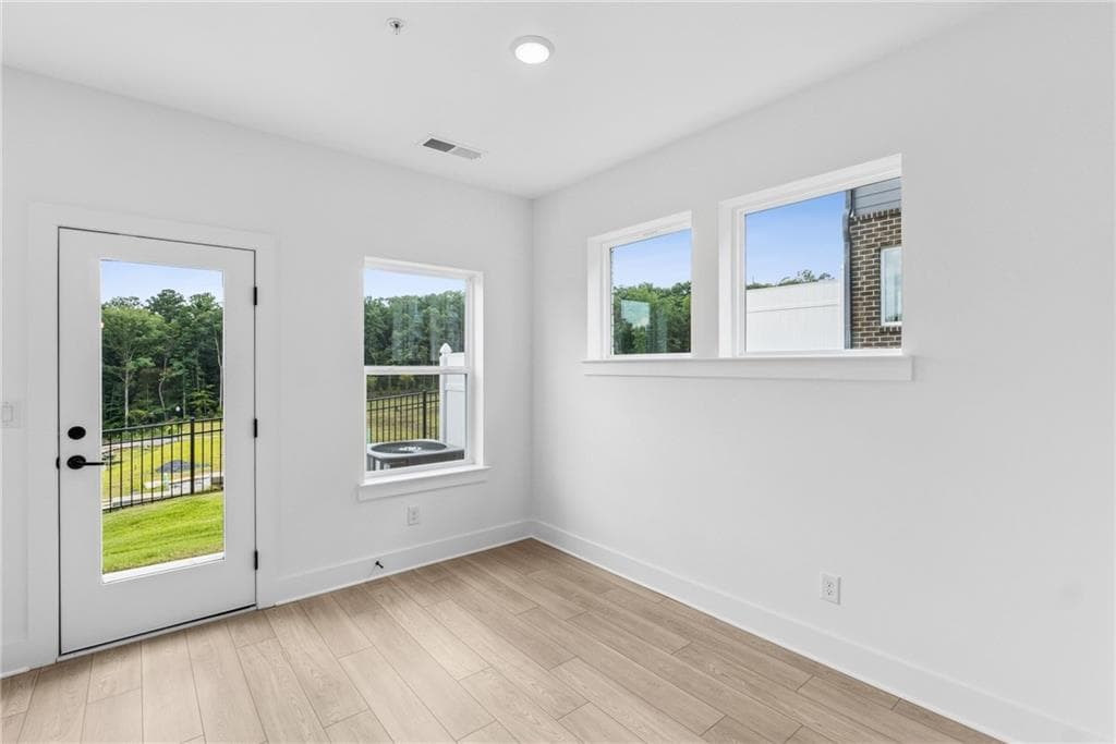 3 bedroom, 3 bathroom, 1,922 sq ft townhouse for sale at 222 Redbud Road, Canton, GA 30114 — photo 10