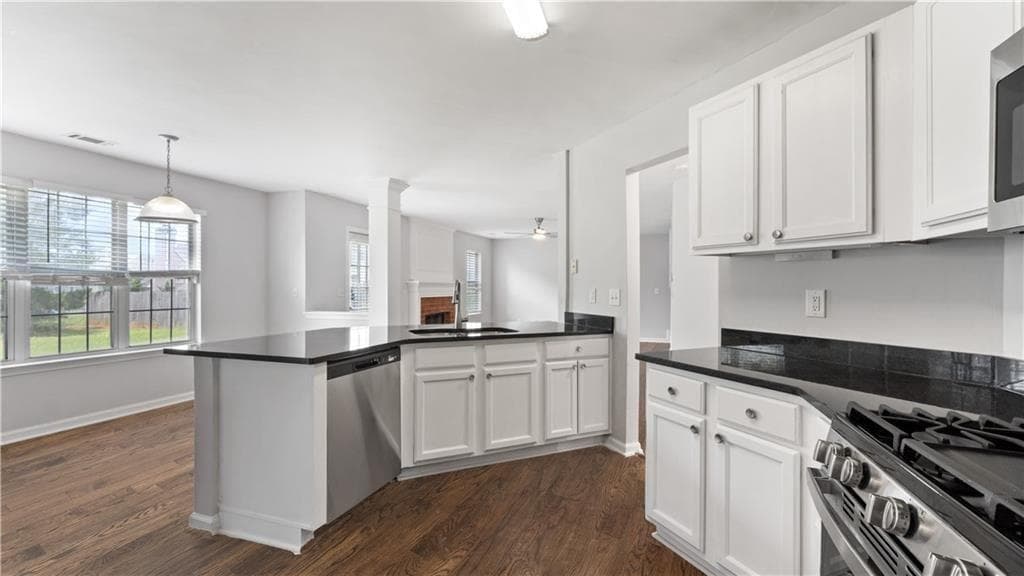 4 bedroom, 3 bathroom, 2,816 sq ft single family residence for rent at 317 Shasta Lane, Mcdonough, GA 30253 for $2,450 a month — photo 4