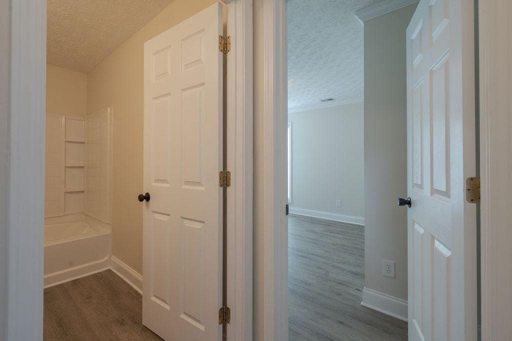 5 bedroom, 3 bathroom, 3,676 sq ft single family residence for rent at 6015 Fairing Drop, Lithonia, GA 30038 for $2,850 a month — photo 8