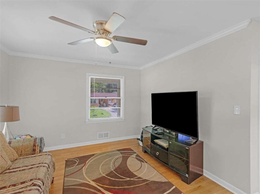 6 bedroom, 3 bathroom, 2,430 sq ft single family residence for sale at 1607 Hillview Avenue, Jonesboro, GA 30236 — photo 8