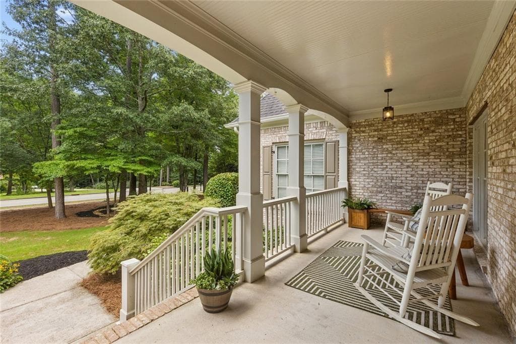5 bedroom, 6 bathroom, 5,169 sq ft single family residence for sale at 12350 Charlotte Drive, Alpharetta, GA 30004 — photo 2