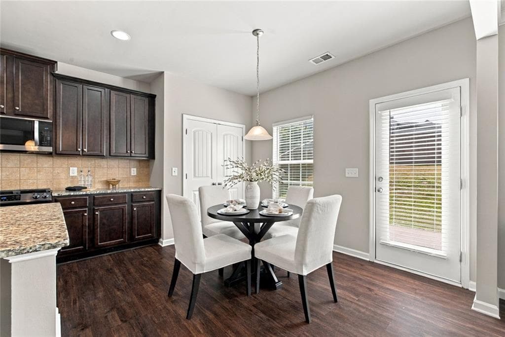 4 bedroom, 3 bathroom, 2,508 sq ft single family residence for sale at 1042 Sonoma Drive, Lawrenceville, GA 30045 — photo 10