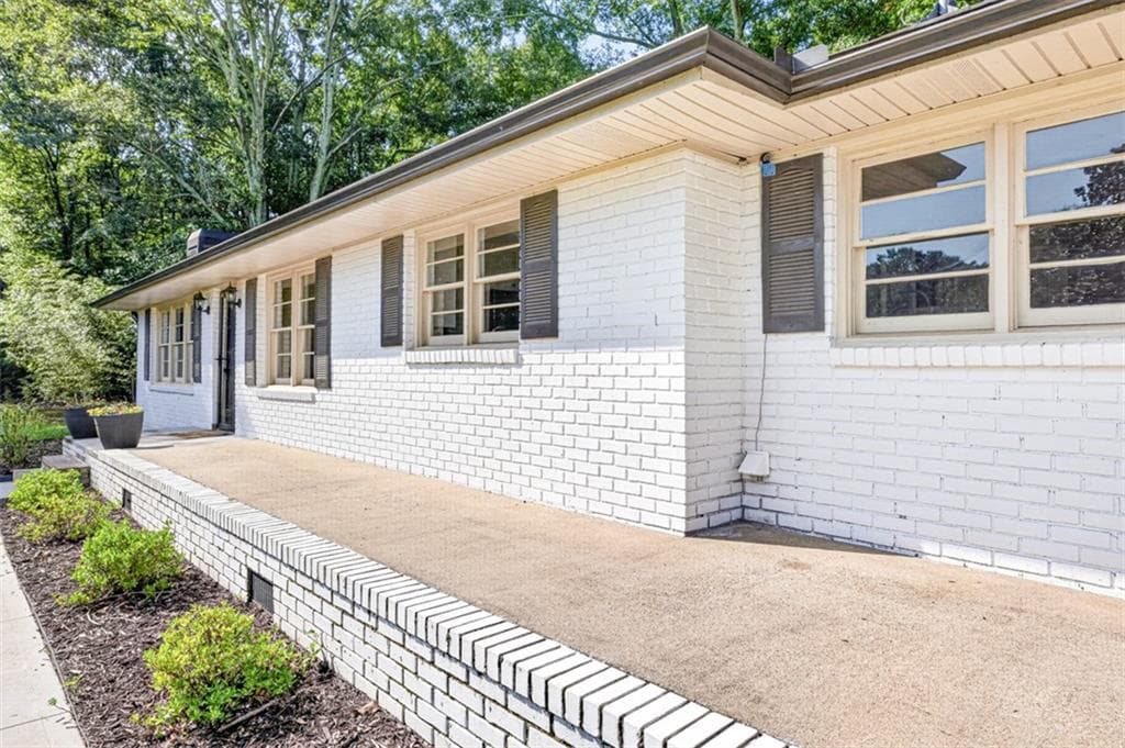 3 bedroom, 2 bathroom, 1,704 sq ft single family residence for sale at 1233 Bethlehem Road, Statham, GA 30666 — photo 3