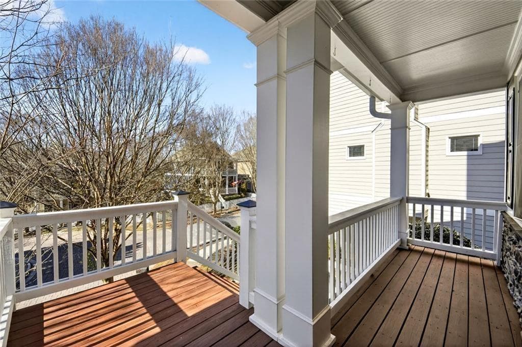 4 bedroom, 4 bathroom, 3,357 sq ft single family residence under contract at 1613 Dupont Commons Drive, Atlanta, GA 30318 — photo 2