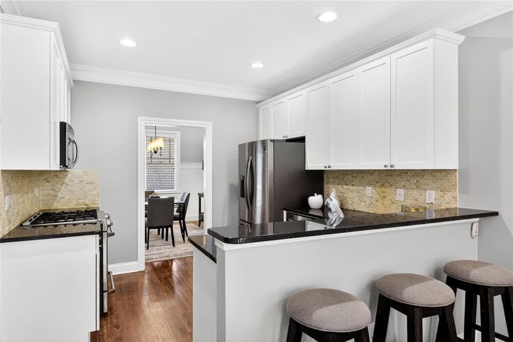 4 bedroom, 4 bathroom, 3,357 sq ft single family residence under contract at 1613 Dupont Commons Drive, Atlanta, GA 30318 — photo 9