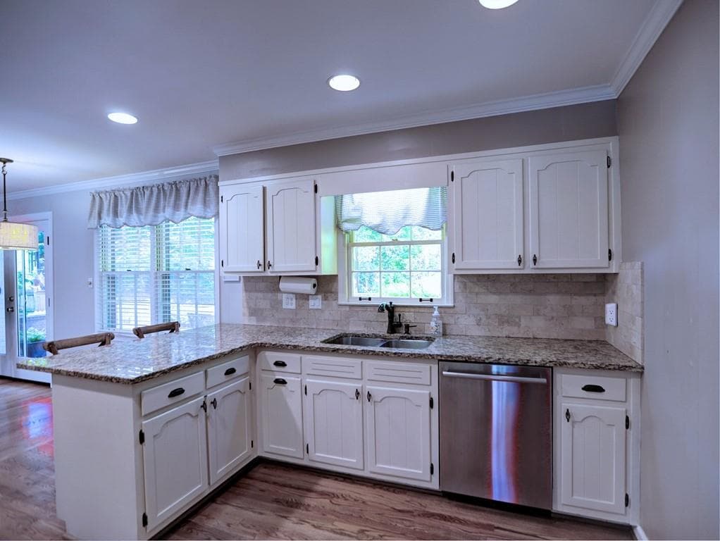 4 bedroom, 3 bathroom, 2,214 sq ft single family residence for sale at 776 Monticello Way, Marietta, GA 30067 — photo 8