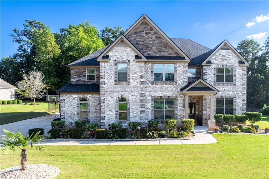5 bedroom, 4 bathroom, 4,651 sq ft single family residence for sale at 4031 Rotterdam Pass, Hampton, GA 30228 — photo 2