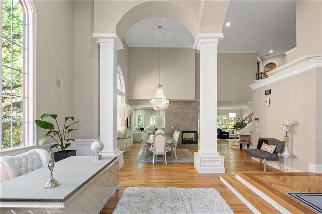7 bedroom, 6 bathroom, 5,400 sq ft single family residence for sale at 820 Glen Royal Drive, Roswell, GA 30076 — photo 8