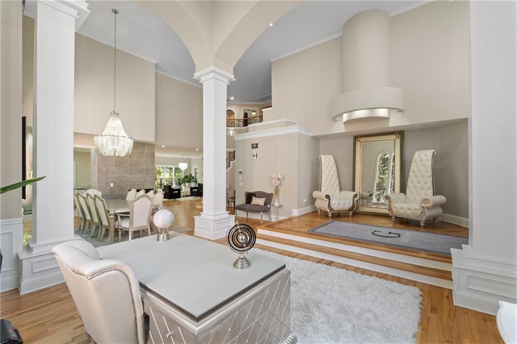 7 bedroom, 6 bathroom, 5,400 sq ft single family residence for sale at 820 Glen Royal Drive, Roswell, GA 30076 — photo 9