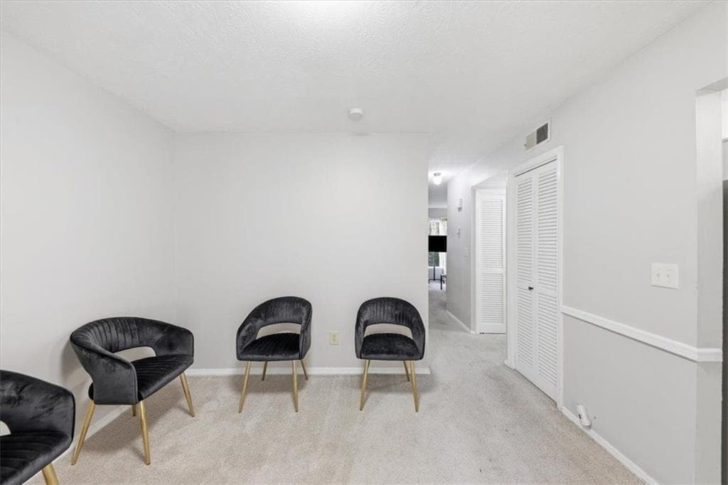 3 bedroom, 2 bathroom, 1,297 sq ft condominium for sale at 1816 Ashborough Road C, Marietta, GA 30067 — photo 8