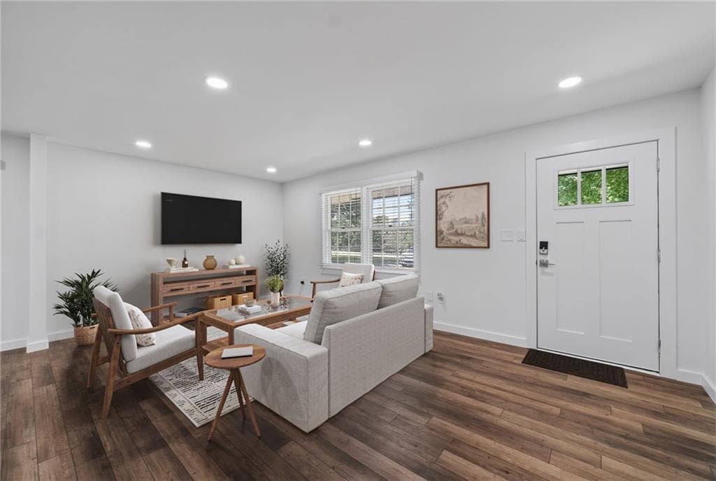 3 bedroom, 2 bathroom, 1,277 sq ft single family residence for sale at 4619 Mountain View Road, Oakwood, GA 30566 — photo 8