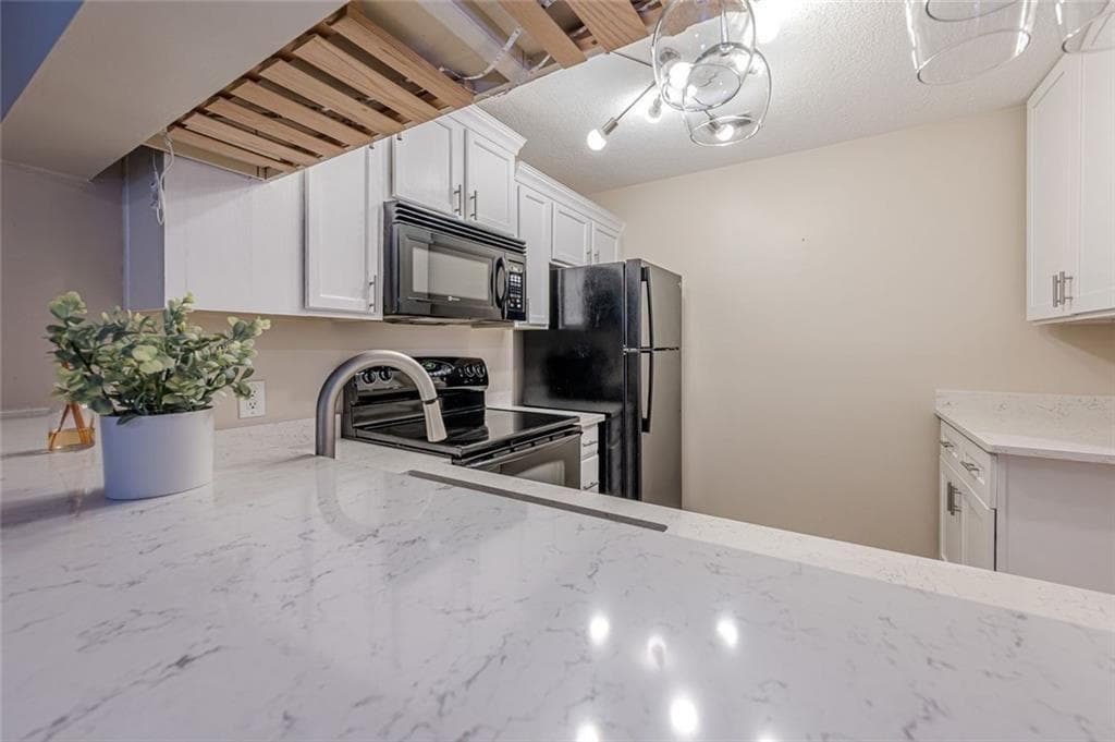 2 bedroom, 2 bathroom, 900 sq ft condominium for sale at 412 Teal Court, Roswell, GA 30076 — photo 7