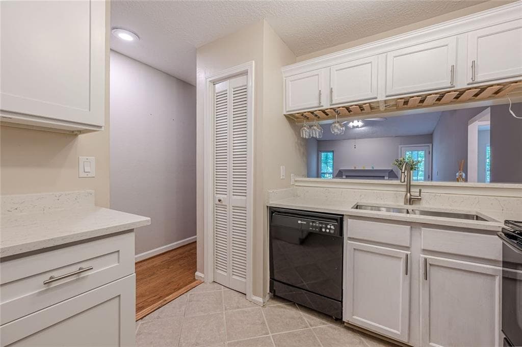 2 bedroom, 2 bathroom, 900 sq ft condominium for sale at 412 Teal Court, Roswell, GA 30076 — photo 10