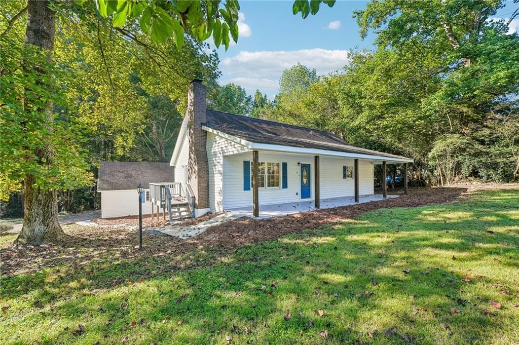 3 bedroom, 2 bathroom, 1,677 sq ft single family residence for sale at 22 Oak Circle, Dallas, GA 30157 — photo 2