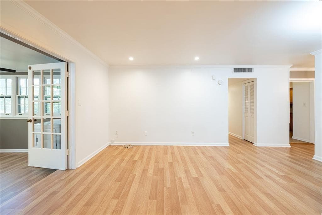 2 bedroom, 2 bathroom, 1,100 sq ft condominium for sale at 118 Maison Place, Atlanta, GA 30327 — photo 7