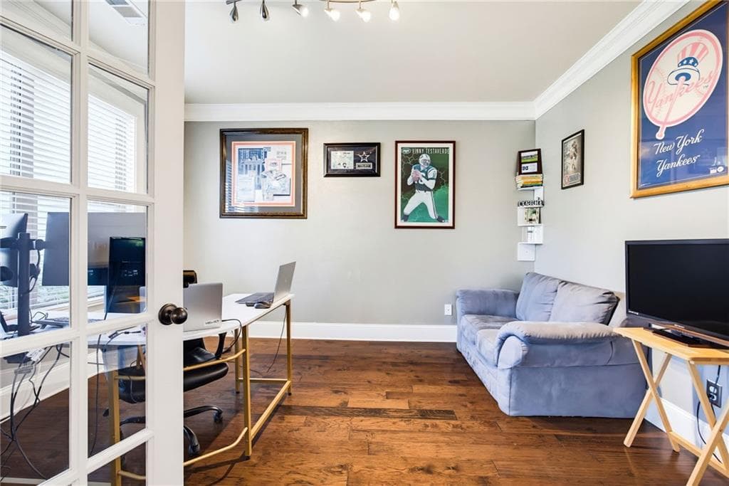 5 bedroom, 5 bathroom, 3,647 sq ft single family residence for sale at 262 Fairway Drive, Acworth, GA 30101 — photo 5