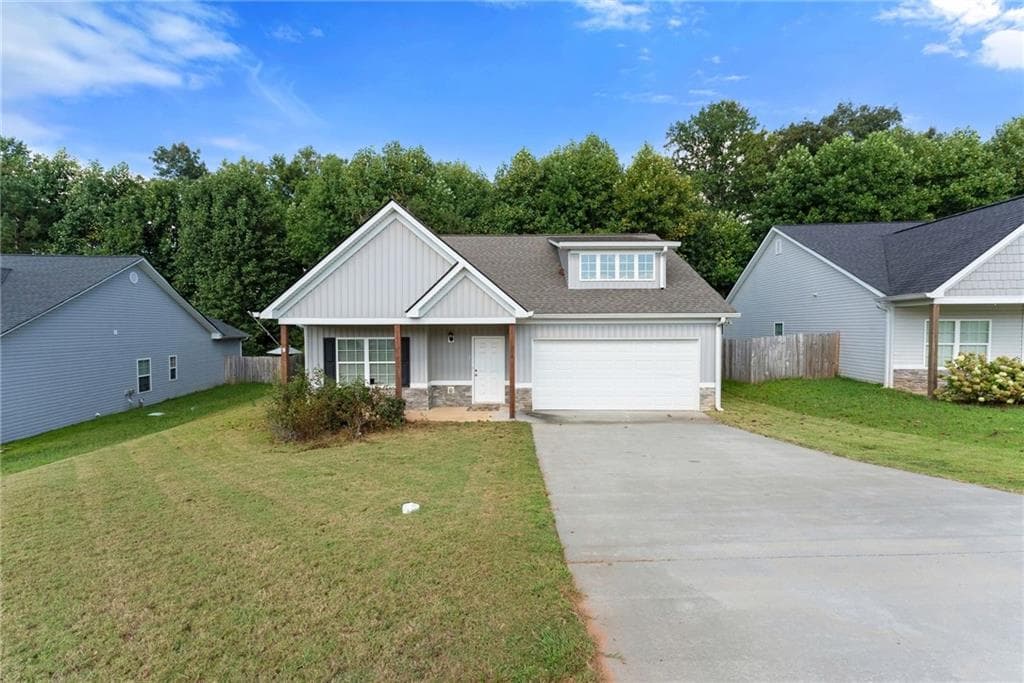 3 bedroom, 2 bathroom, 1,504 sq ft single family residence for sale at 314 Highland Pointe Drive, Alto, GA 30510 — photo 2