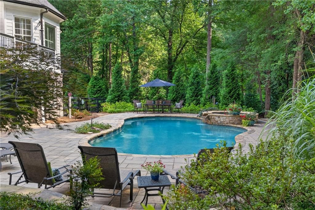 5 bedroom, 5 bathroom, 6,363 sq ft single family residence under contract at 605 Hickory Mill Lane, Milton, GA 30004 — photo 3