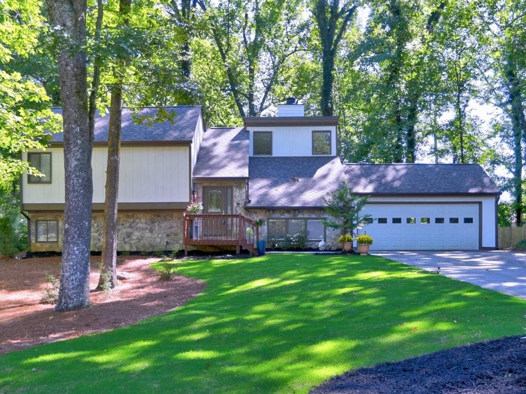 5 bedroom, 3 bathroom, 2,236 sq ft single family residence for sale at 2646 Alpine Trail, Marietta, GA 30062