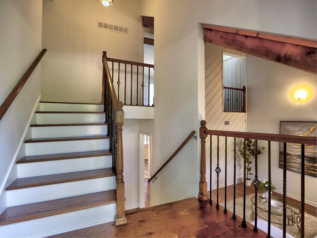 5 bedroom, 3 bathroom, 2,236 sq ft single family residence for sale at 2646 Alpine Trail, Marietta, GA 30062 — photo 5