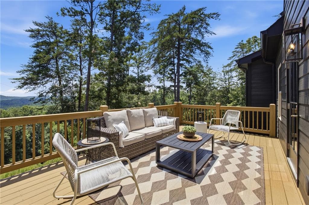 5 bedroom, 6 bathroom, 3,713 sq ft single family residence for sale at 567 Crown Mountain Way, Dahlonega, GA 30533 — photo 3