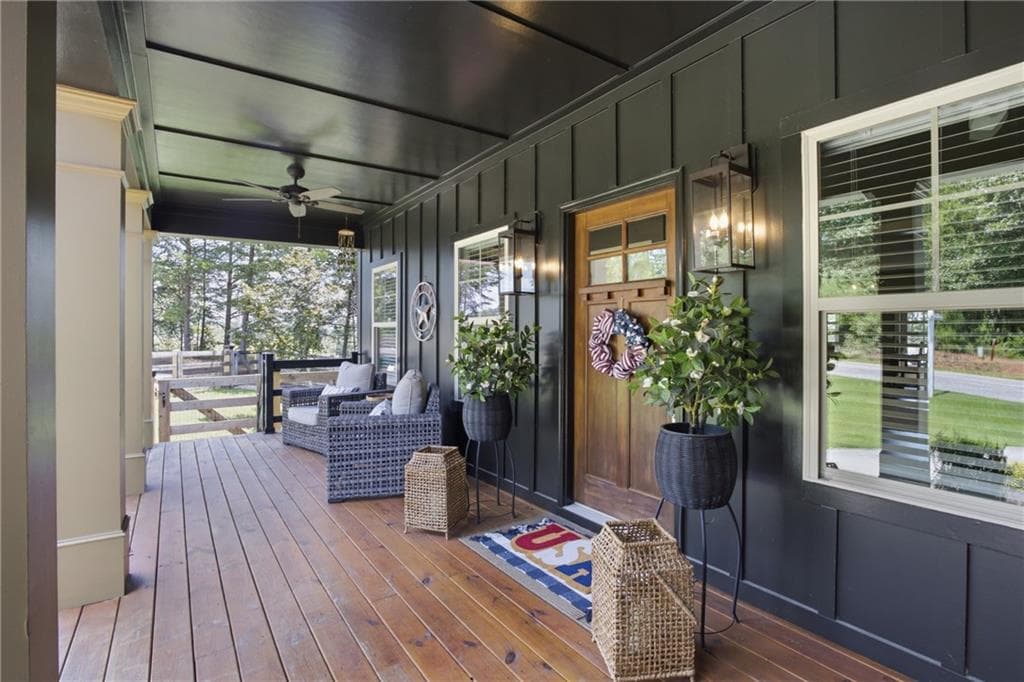 5 bedroom, 6 bathroom, 3,713 sq ft single family residence for sale at 567 Crown Mountain Way, Dahlonega, GA 30533 — photo 4