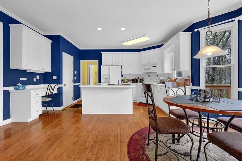 4 bedroom, 4 bathroom, 2,594 sq ft single family residence for sale at 1826 Lone Oak Court, Lawrenceville, GA 30043 — photo 2